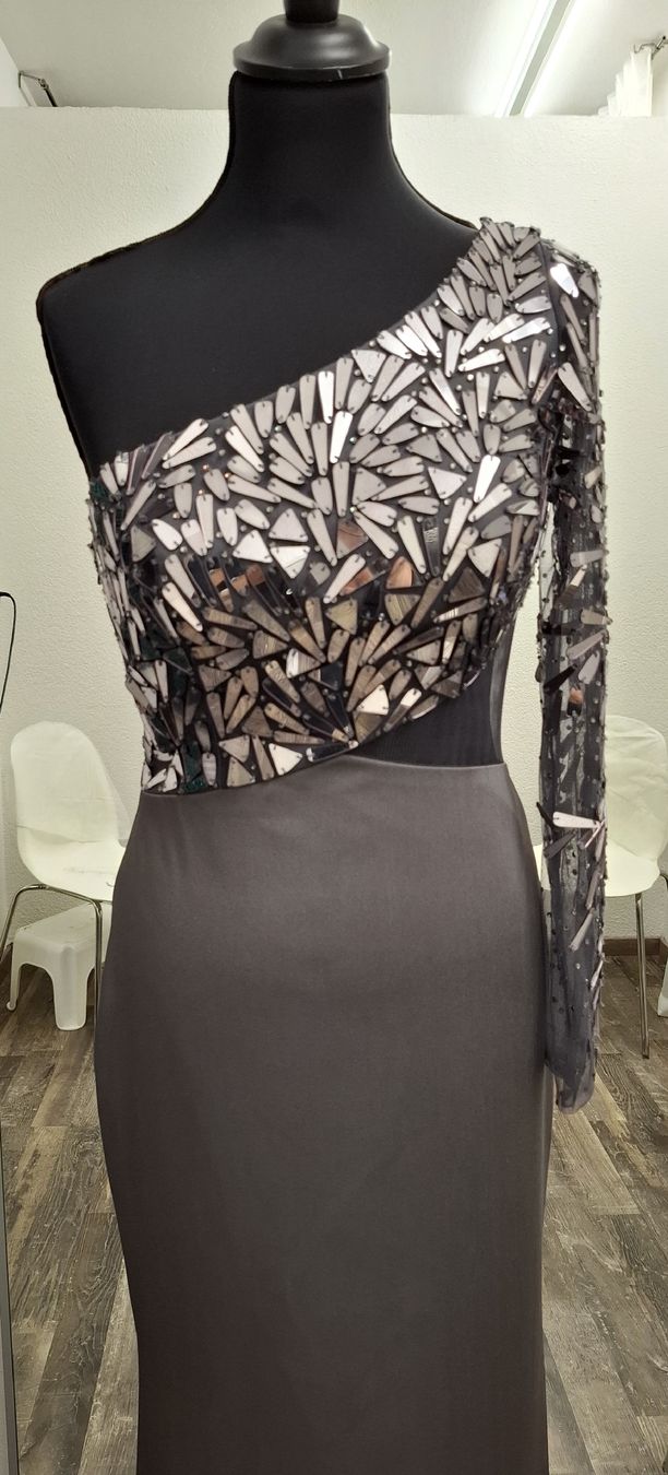 Vestiti: Graues Kleid – Nuovo (secondo la descrizione) da Uster venduto da VMT. 1
