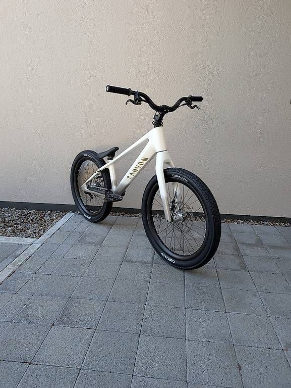Biciclette: Canyon Stitched CFR Trial, 24" Carbon, Excellent Condition – Usato da Bulle venduto da greg_zt 2