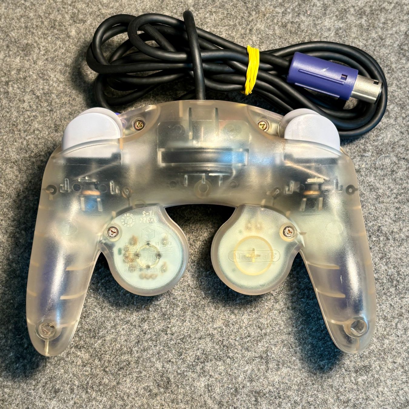 Nintendo Manettes: Gamecube Controller Original Violett – D'occasion à Mollis par GamingCorner 1