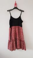Robe d'été rouge à motifs floraux, taille M