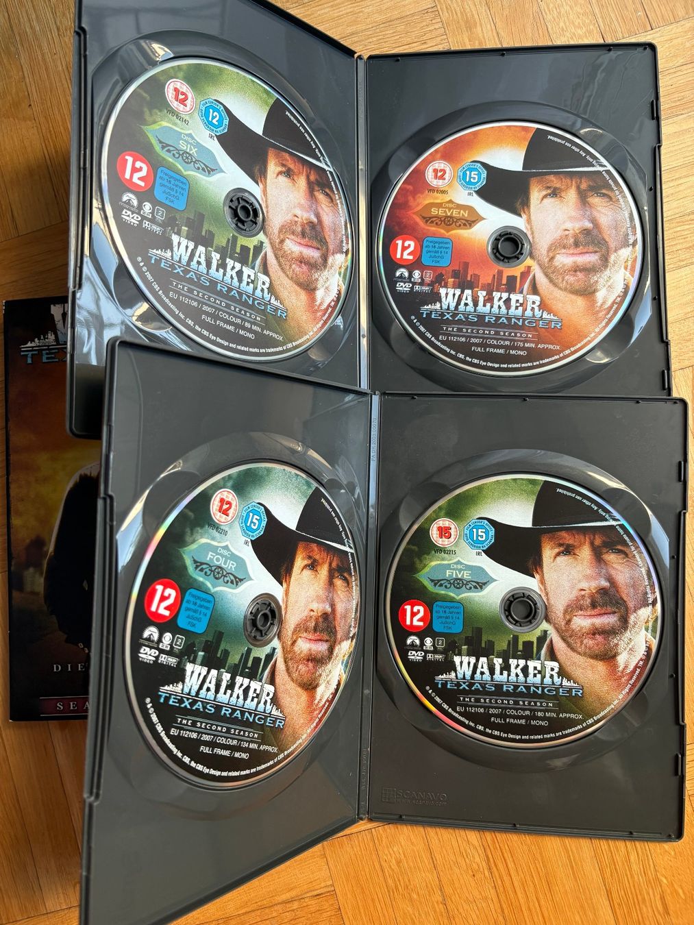 Tutti i DVDs: Walker, Texas Ranger - Season 2.2 - DVD – Usato da Zürich venduto da Malcom 1