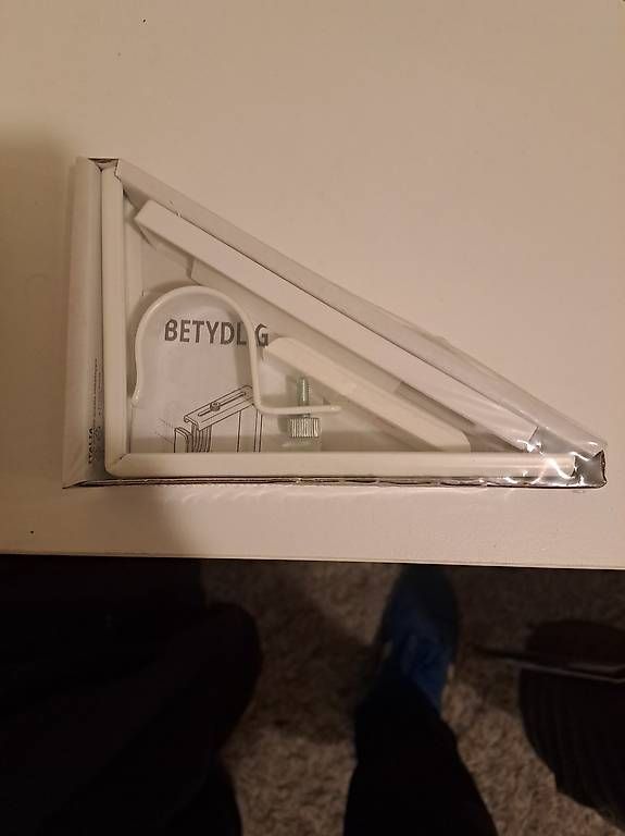 Altro per la casa: Porte tringle à rideau – Usato da Sion venduto da syl_9fgs
