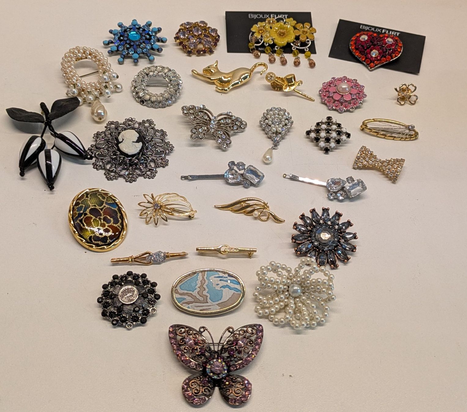 Spille & Fermagli: 29 Broschen , Modeschmuck – Usato da Ligornetto venduto da Ligornetto 5