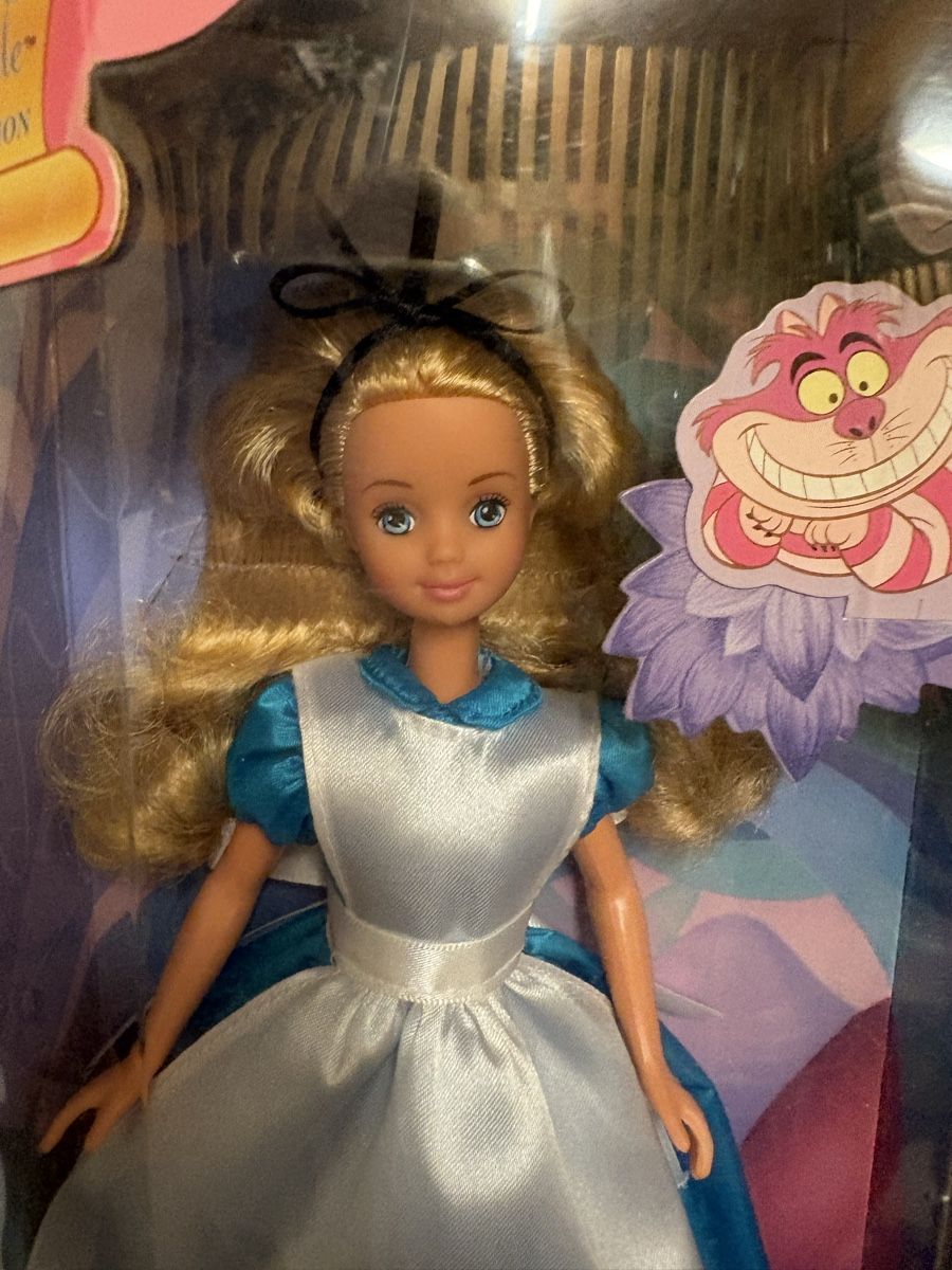 Bambole: Disney Classics Alice im Wunderland Skipper Puppe  – Nuovo e nell'imballaggio originale da Zürich venduto da venusandmars 2