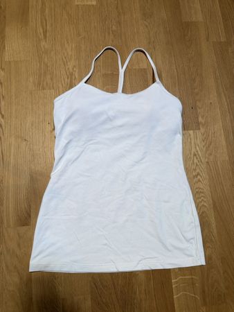 Lululemon Flow Y Tank Top Light Support, B/C Cup