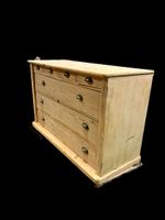 Appenzeller Schubladenmöbel aus Tannenholz