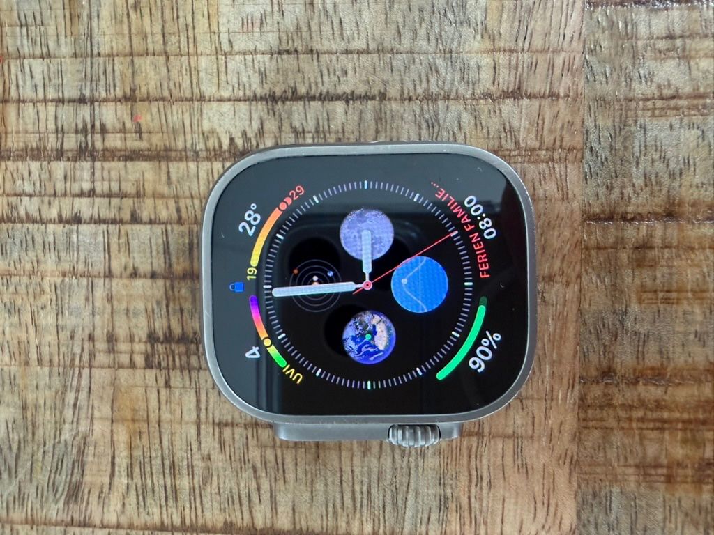 Apple Smartwatch: Apple Watch Ultra (Version 1) 49mm Titanium Case Black – D'occasion à Wallisellen par Hiltianer0 4