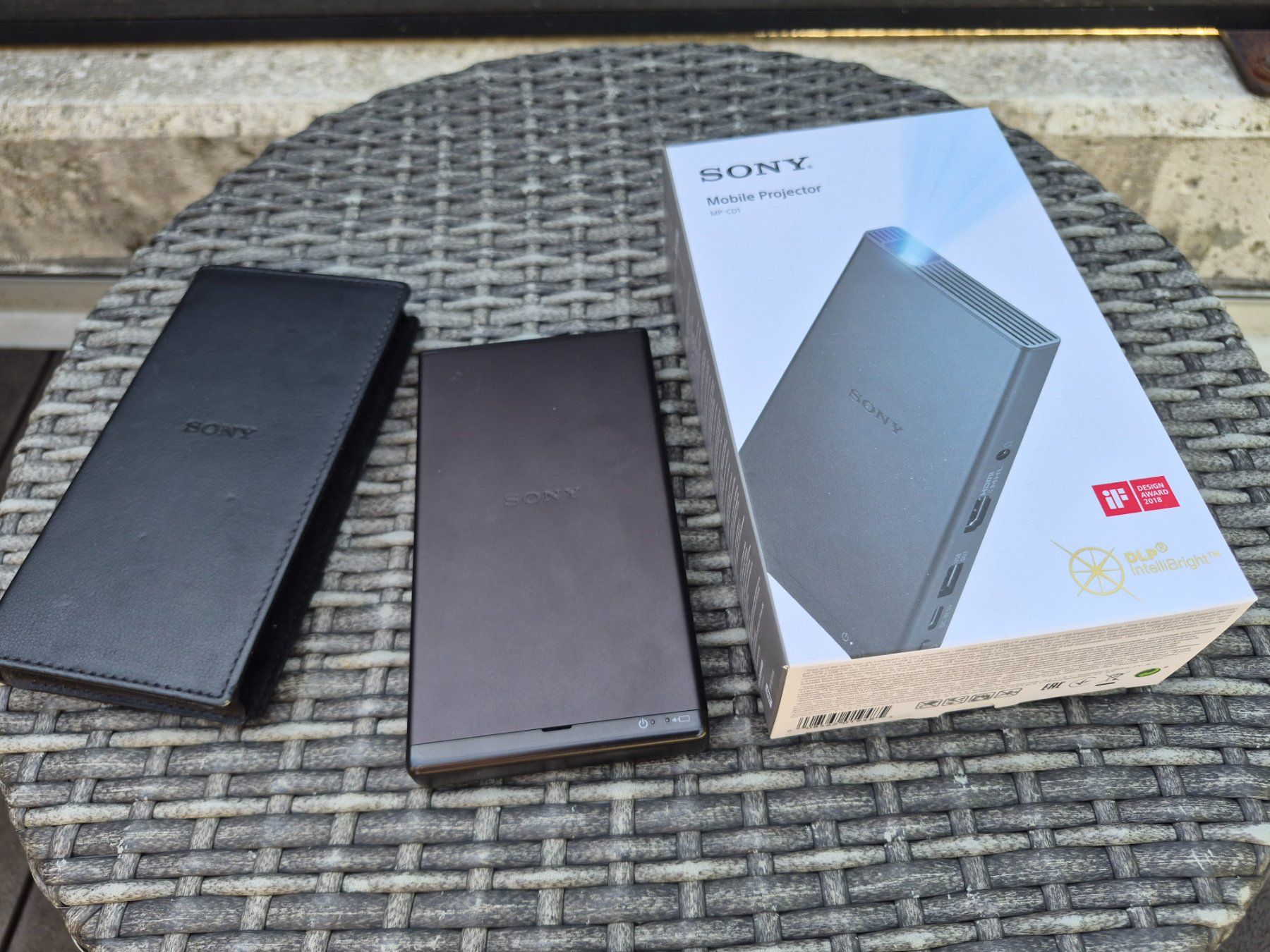 Sony Proiettori: Projecteur mobile Sony MP-CD1 avec accessoires complets – Nuovo (secondo la descrizione) da le landeron venduto da canette 1