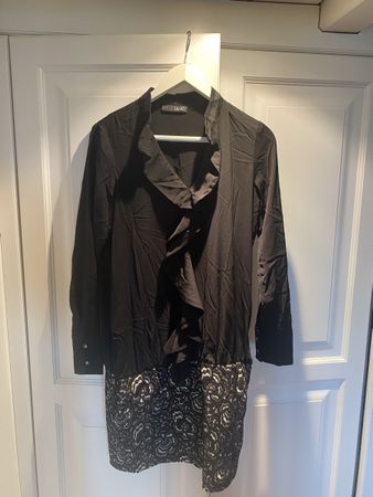 Kleid LIU JO schwarz Spitze Grösse 44 guter Zustand