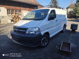 Toyota Hiace 2.5 D-4D Wird frisch geprüft.
