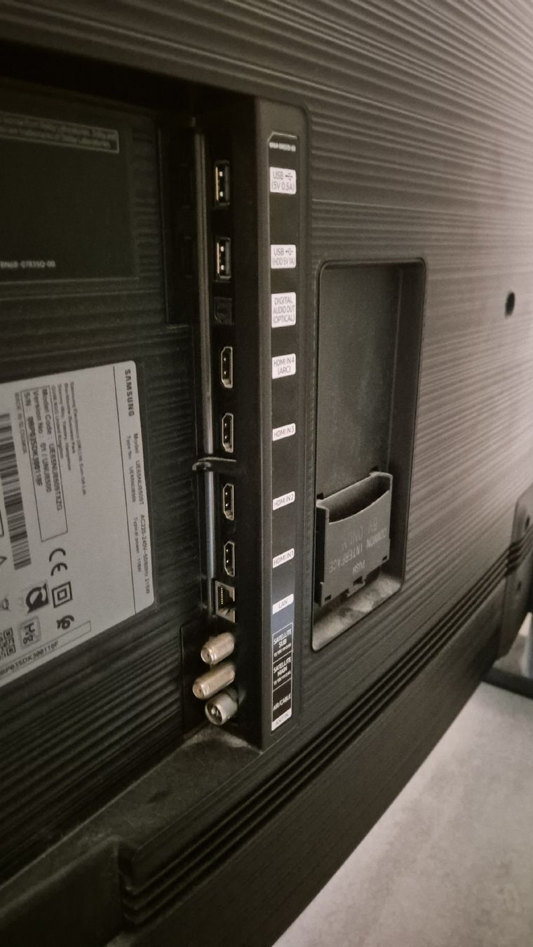 Televisori: samsung Curved 65 zoll – Usato da Widnau venduto da Samael_5 1