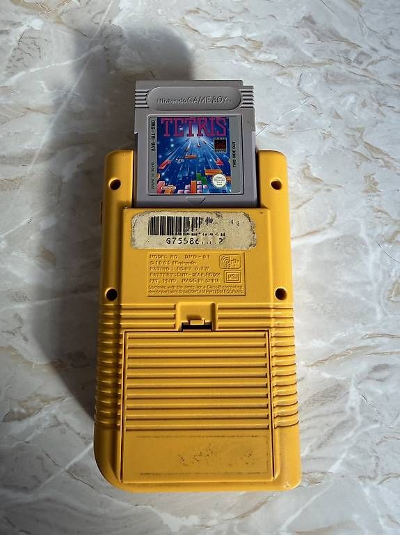 Console: Nintendo Game Boy Gelb DMG-01 + Tetris  – Usato da Nürensdorf venduto da Altincay 1