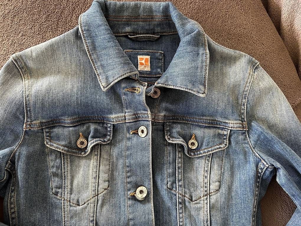 Giacche: BOSS Orange Jeansjacke Gr.S tailliert – Usato da Stäfa venduto da DearDarling 2