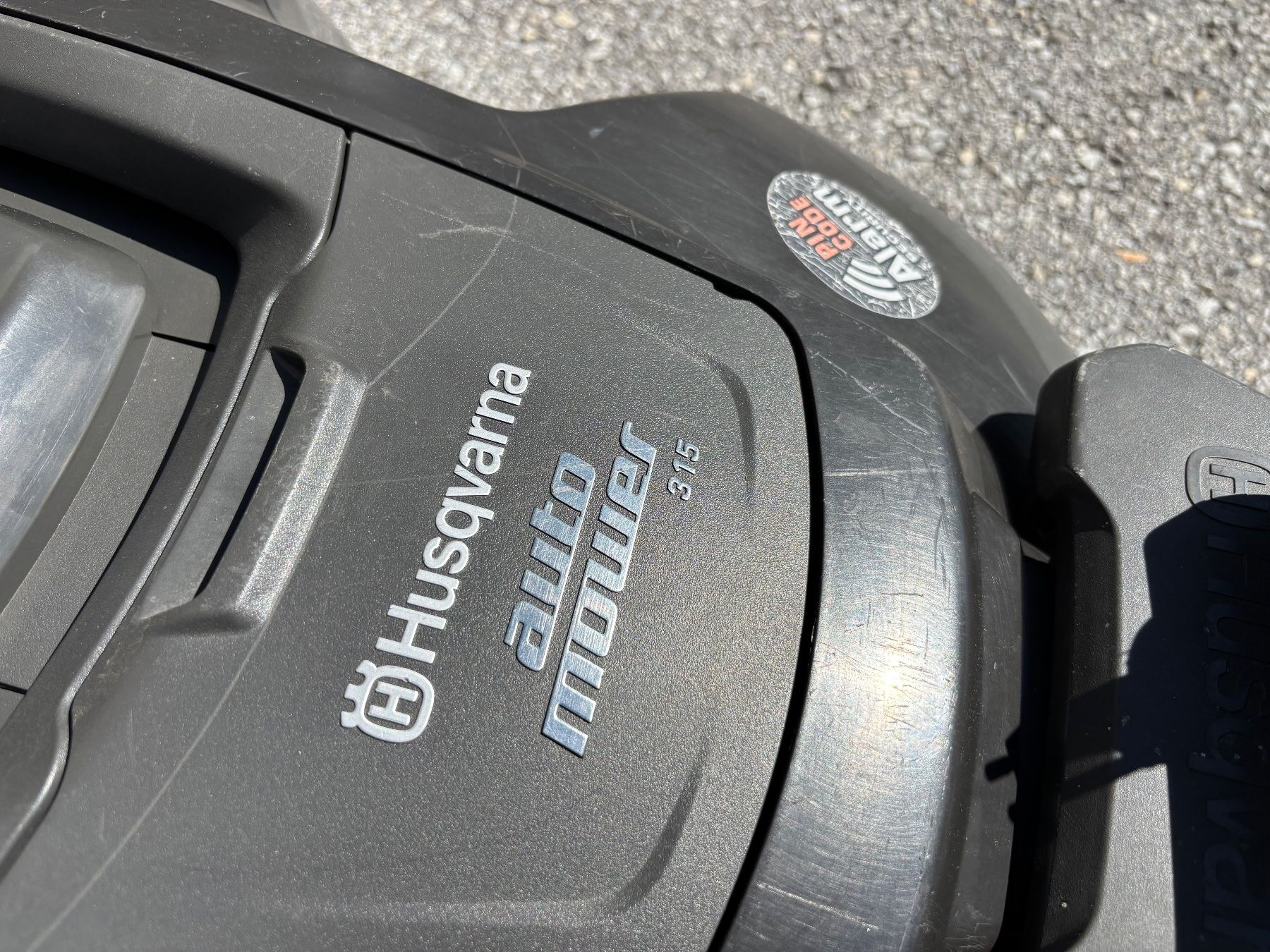 Husqvarna Tagliaerba: Husqvarna Automower 315, 1500 m2 – Usato da Grône venduto da Phrs 1