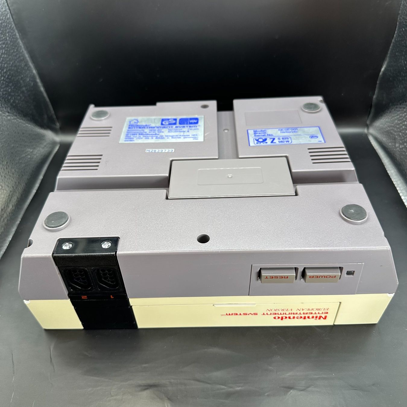 Nintendo Console: Nintendo Entertainment System Euro Version – Usato da Düdingen venduto da Nerdworld 5