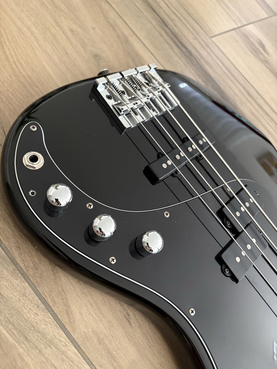 Musikinstrumente: E-Bass „Hammersmith“ / Kanada – Gebraucht aus Schneisingen von Rogtrader 4