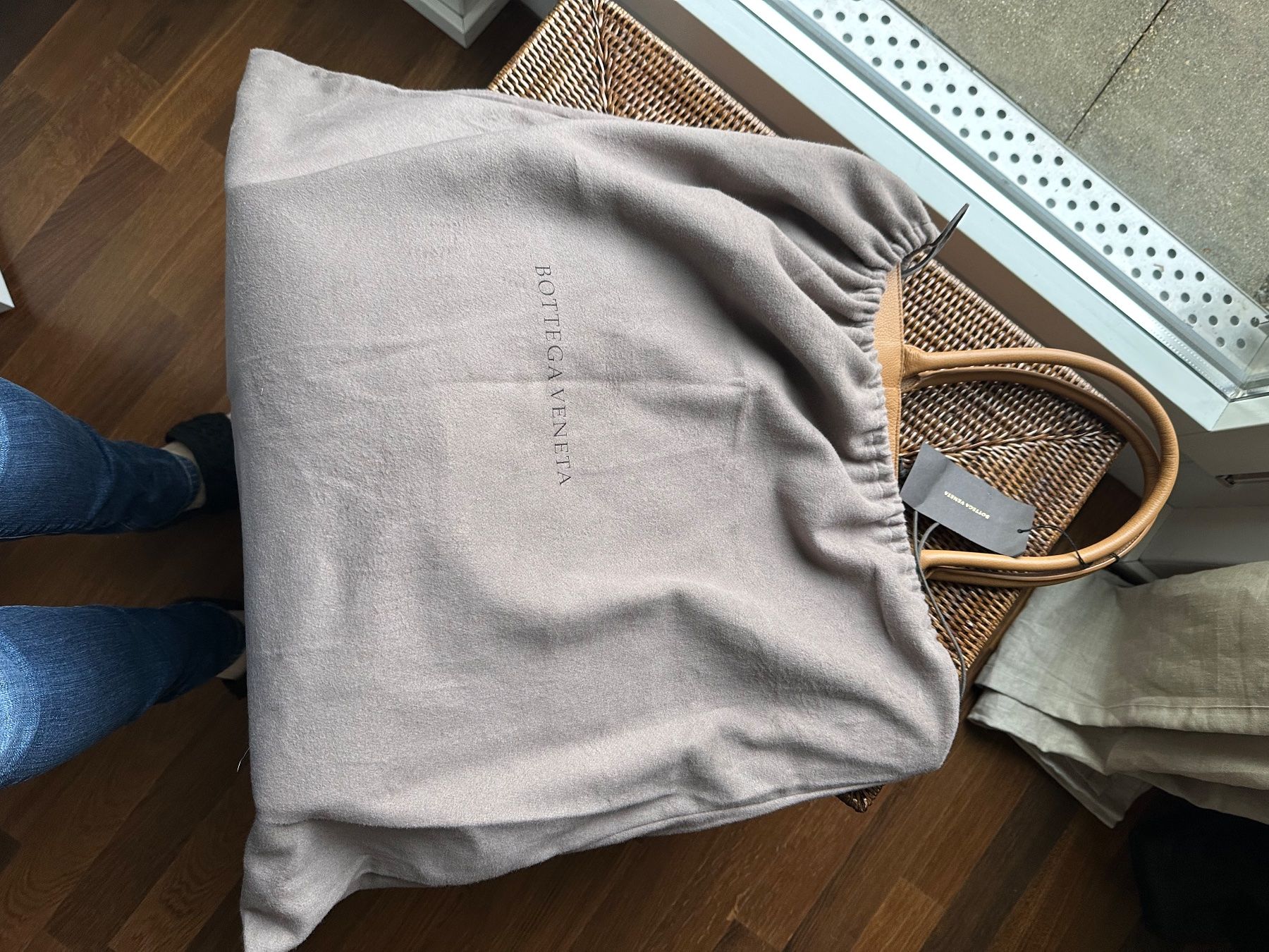 Bottega Veneta Borse: Bottega Veneta large Arco leather tote – Nuovo (secondo la descrizione) da Langnau am Albis venduto da bar_ml6k 6