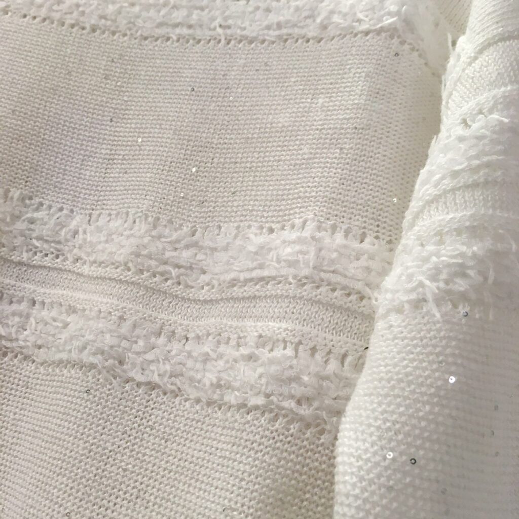 Maglioni & Felpe: Fratelli M Pullover Leinen BW mit Pailletten weiss Gr 44 – Nuovo e nell'imballaggio originale da Zürich venduto da rar_b2y9 2