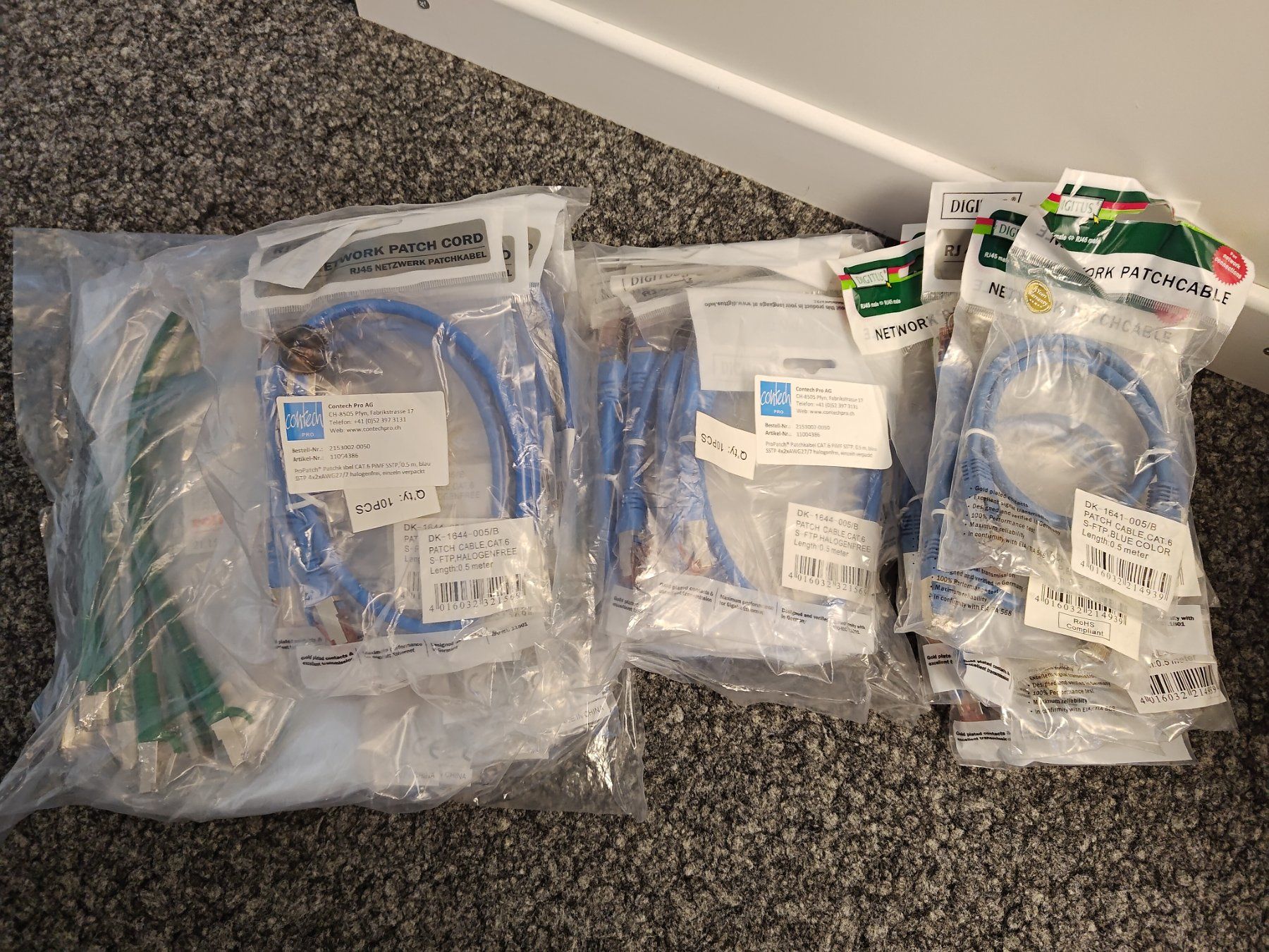 Kabel: 40x 0.5 Meter LAN Kabel RJ45 CAT6 – Neu und originalverpackt aus Sumiswald von inf_r9tx