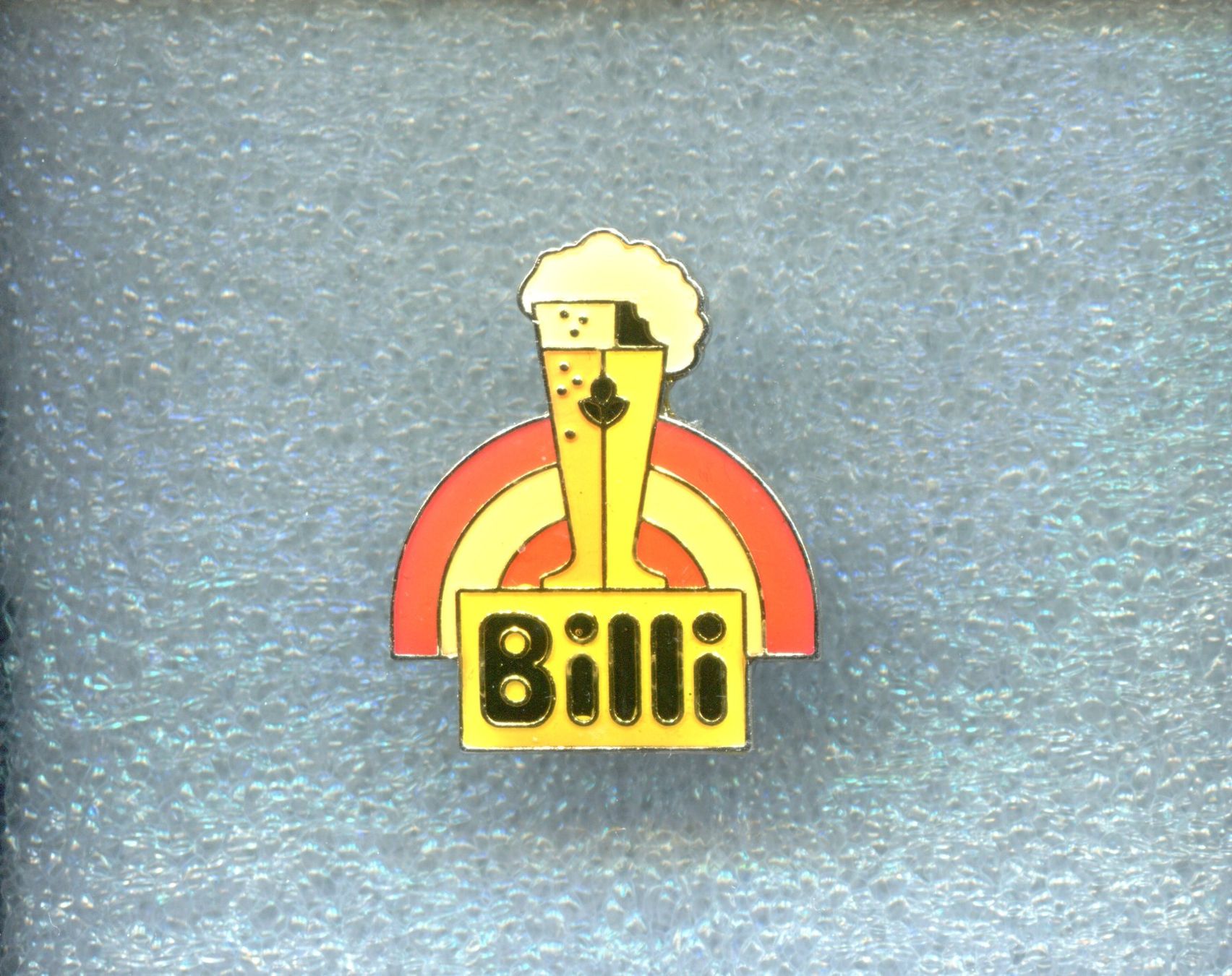 Plaketten & Abzeichen: Billi  Bier – Gebraucht aus Winterthur von Sammleroase