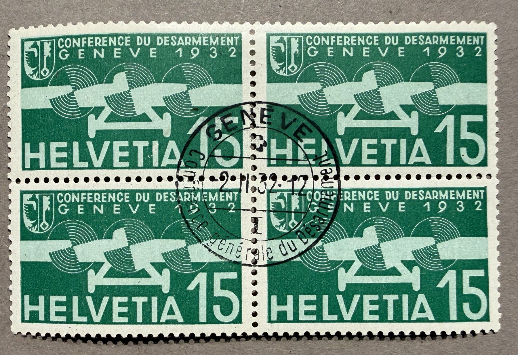 Tutti i francobolli: F16 Viererblock zentrumstempel SBK 22.- – Usato da Steinhausen venduto da yukon26