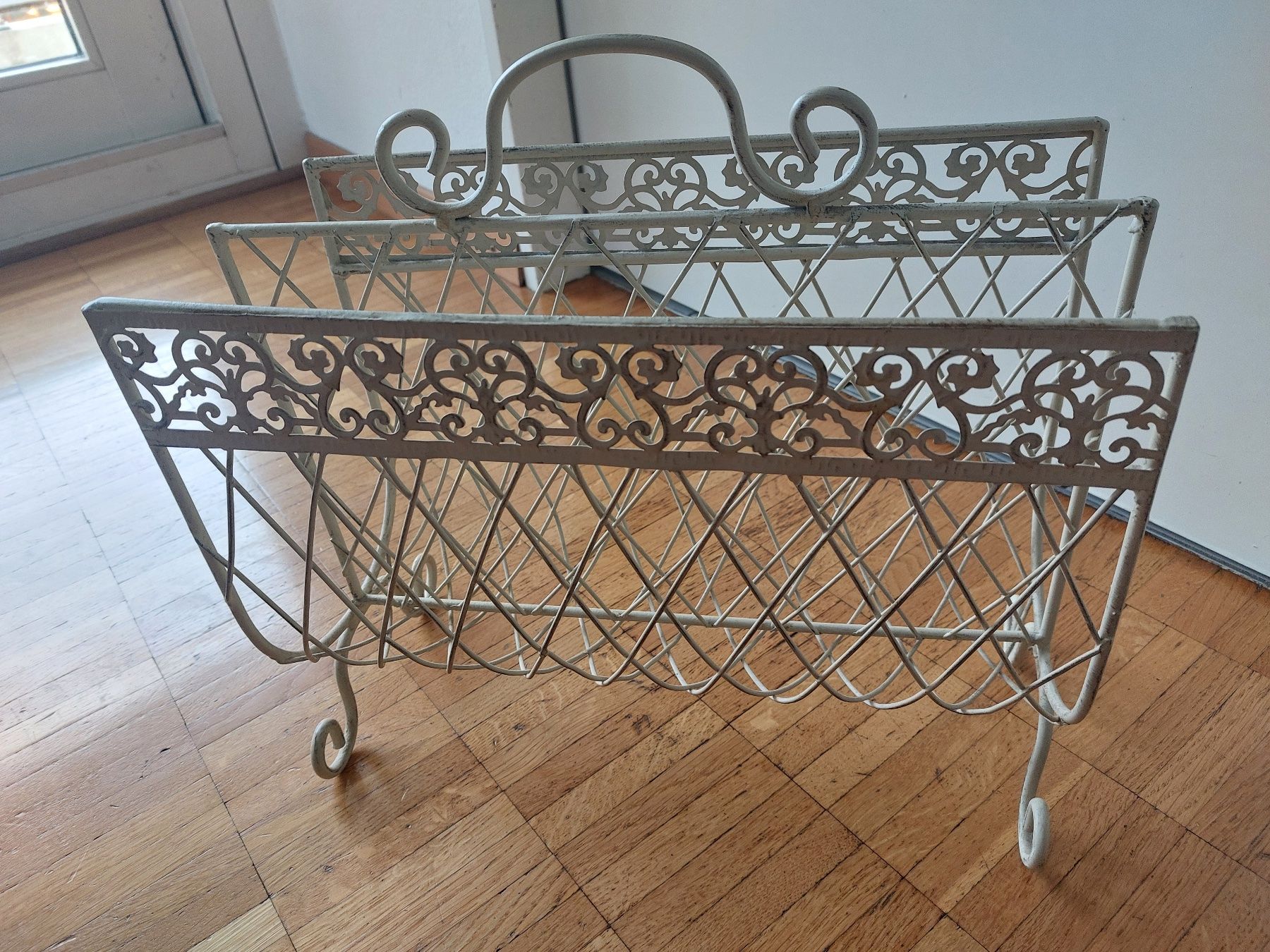 Altro per la casa: Porte-revues en métal – Usato da Carouge GE venduto da bri_8ptb 3