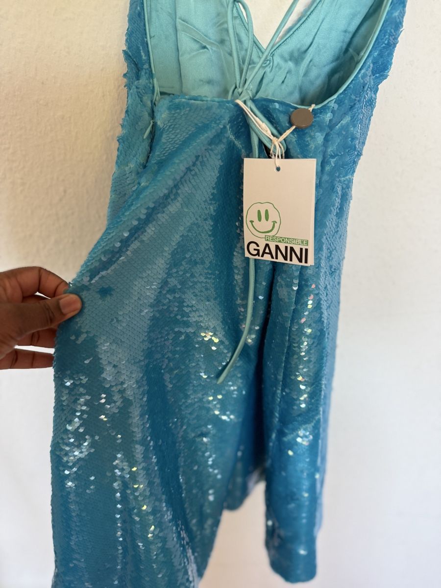 Ganni Vestiti: Ganni sequined satin mini dress – Nuovo e nell'imballaggio originale da Versoix venduto da pen_6hgs 3