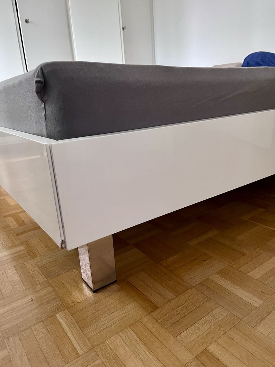 Lits: Bett 160cm – D'occasion à Küsnacht ZH par Claudia8700 1