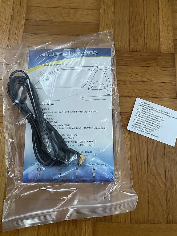 Technique de radiocom: Autoantenne DAB+ / FM Antenne – D'occasion à Volketswil par Ahot 2