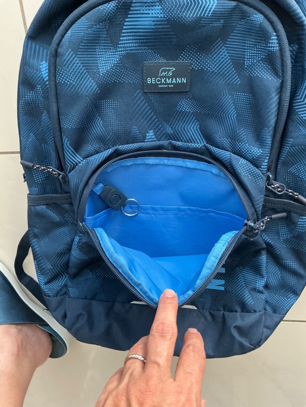 Zaini: Schulrucksack Beckmann fast neu – Nuovo (secondo la descrizione) da Biel-Benken BL venduto da Sahra1 6