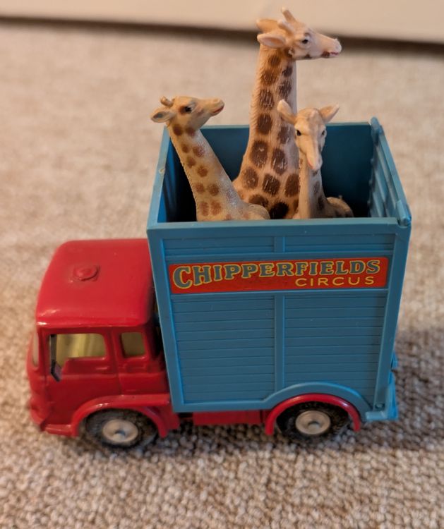 Corgi Toys Modellini d'auto: Corgy Toys Chipperfields Circus LKW mit Giraffen - Vintage – Usato da Itingen venduto da wali19