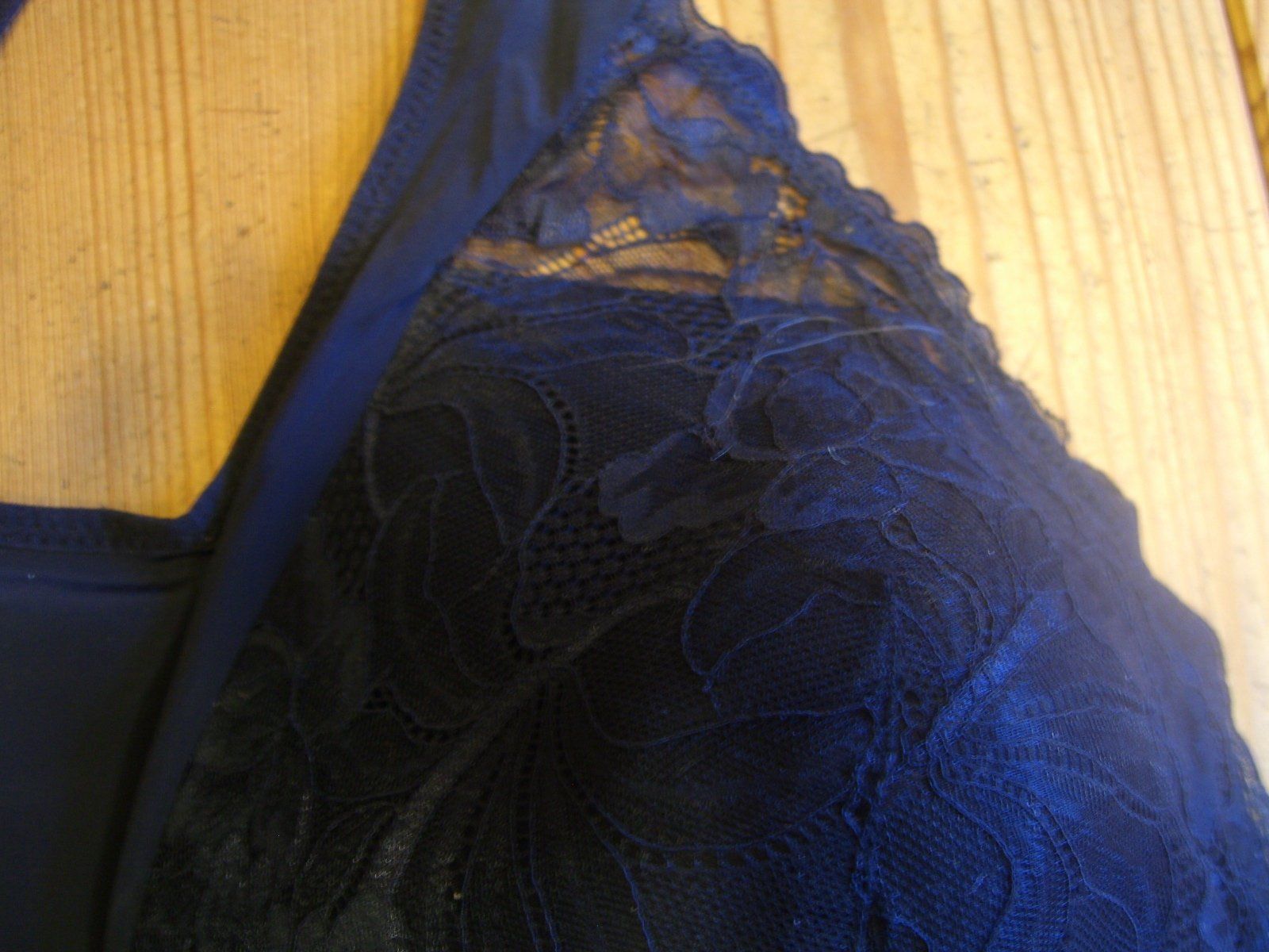 Altra biancheria intima: Bustier Lucy Breeze, Schwarz, 90-E, neu – Nuovo e nell'imballaggio originale da Winterthur venduto da Gaia 3