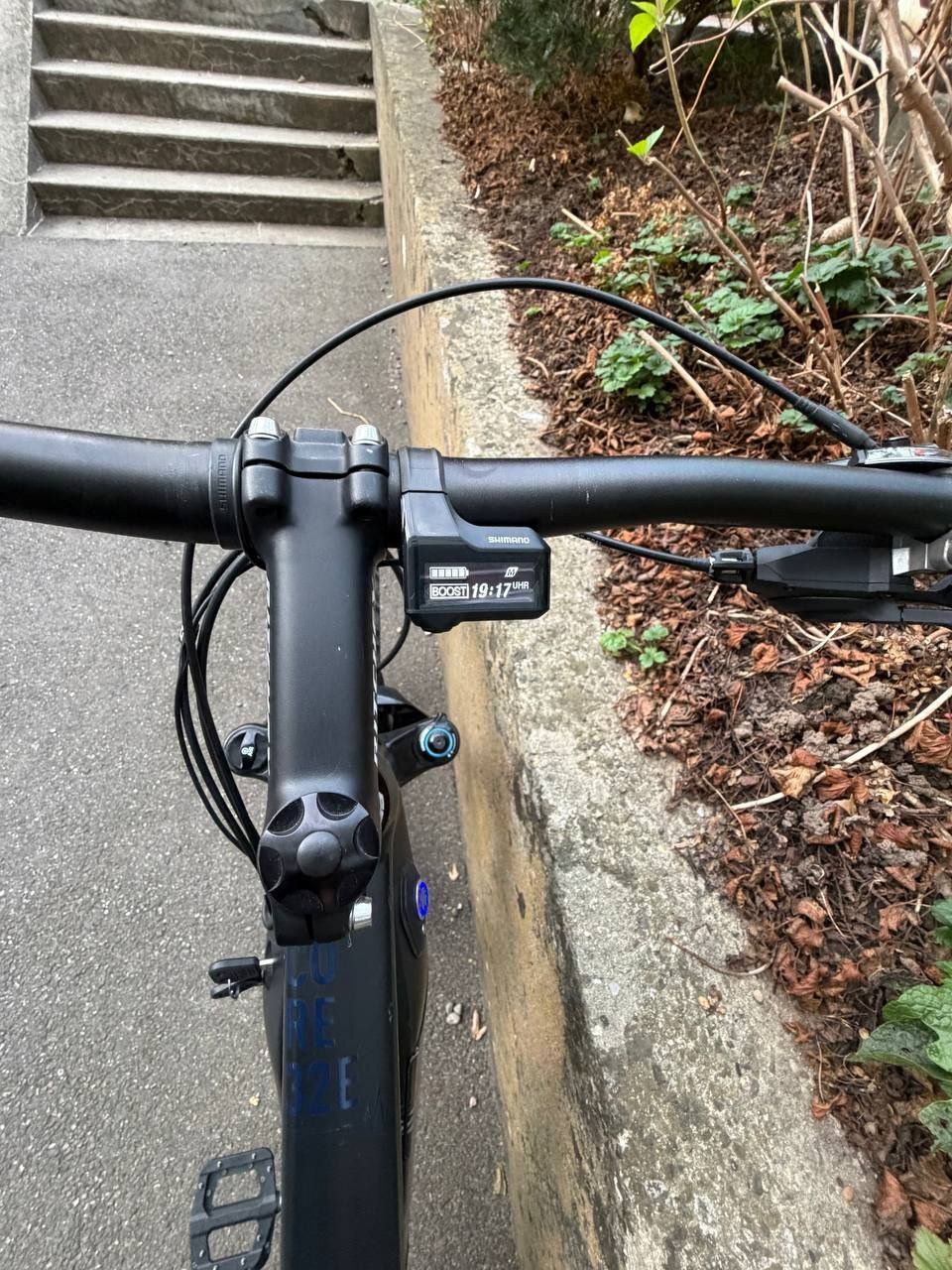 Shimano Biciclette: E mtb L 29 – Usato da Bern venduto da ed_z717 5