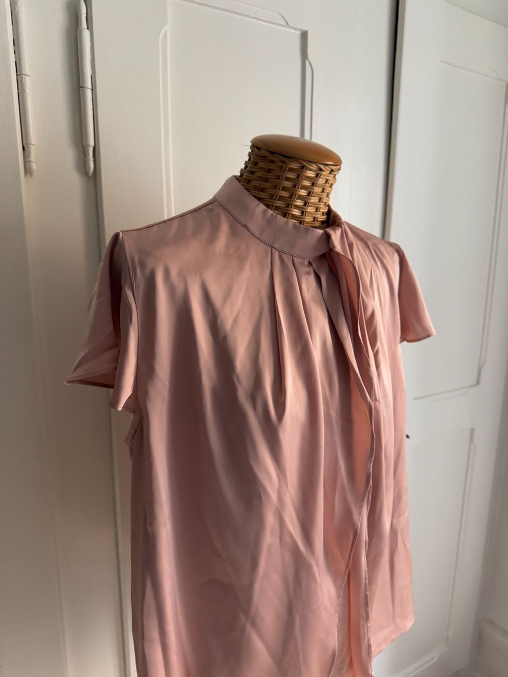 Blusen: Satin Bluse altrosa fliessend M – Gebraucht aus Zürich von Diazaio 1