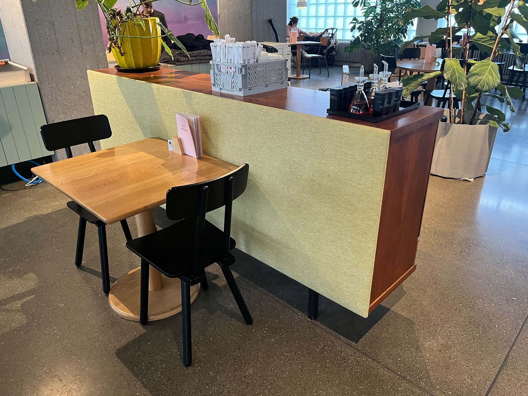 Kommoden: Vintage Möbel Sideboard 60er mid century – Gebraucht aus Schaffhausen von Penkova 1