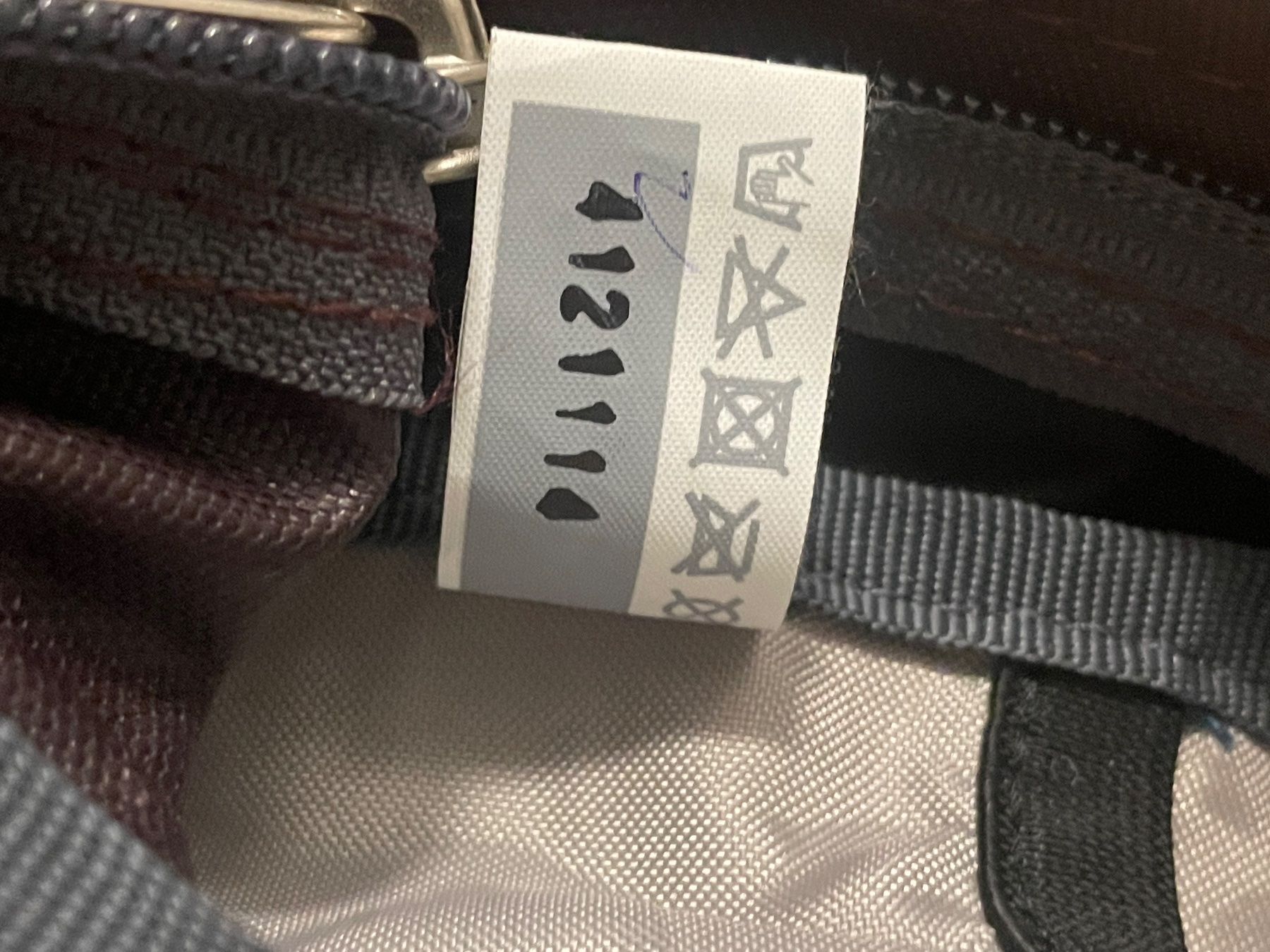Deuter Zaini: Deuter Wanderrucksack, Neu Zustand, – Nuovo (secondo la descrizione) da Luzern venduto da M.Ai 7