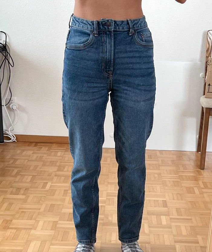 Stradivarius Jeans: Mom Slim Fit Jeans – Usato da Adliswil venduto da rit_z7rt