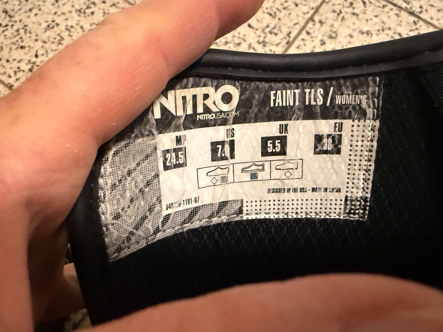 Herrenschuhe: Snowboard Schuhe Nitro Grösse 38 – Gebraucht aus Erlach von mum_6fqp 1