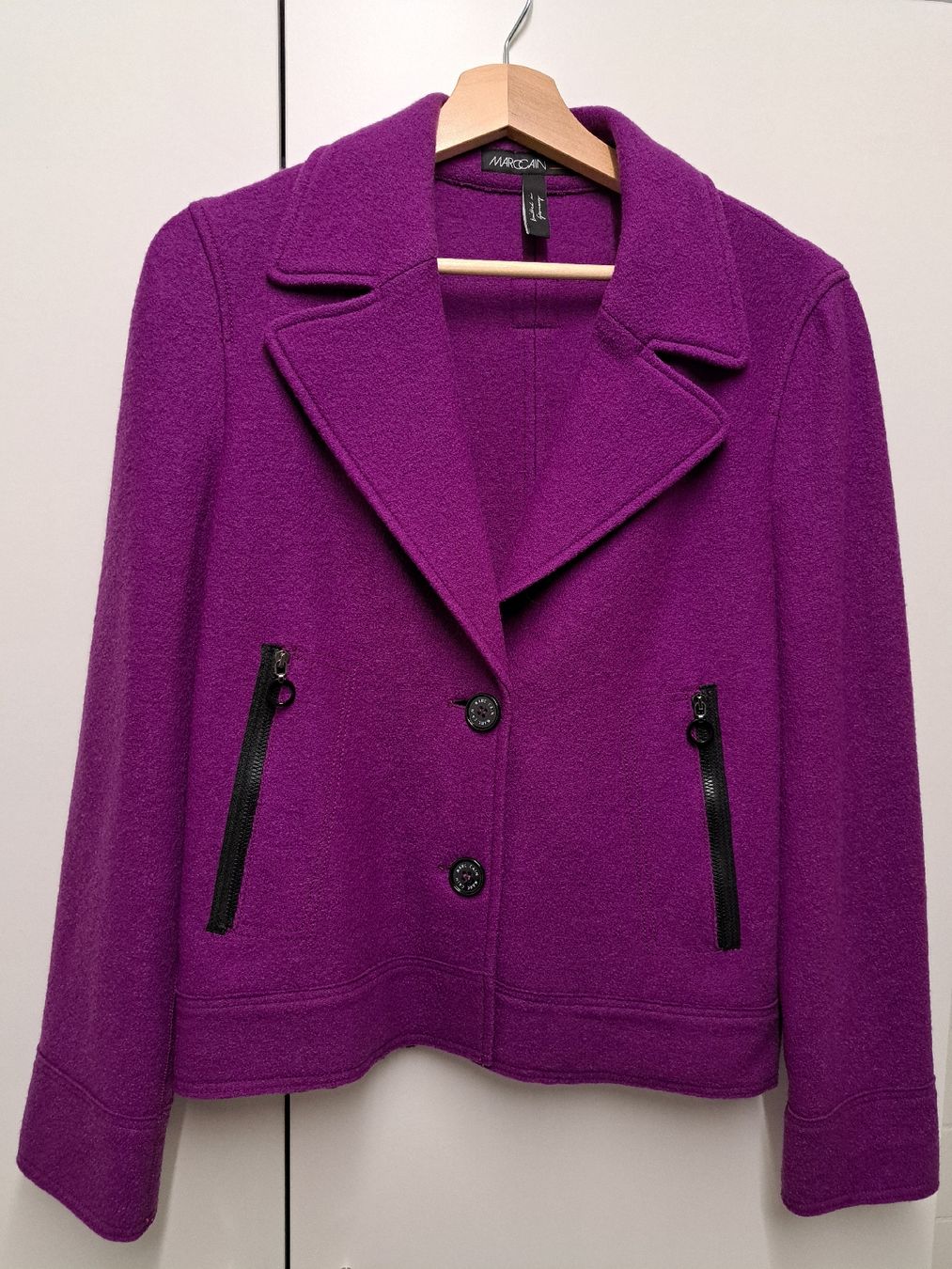 Marc Cain Giacche: MARC CAIN Jacke,  S Lila, Schurwolle – Nuovo e nell'imballaggio originale da Lachen SZ venduto da Ruki01