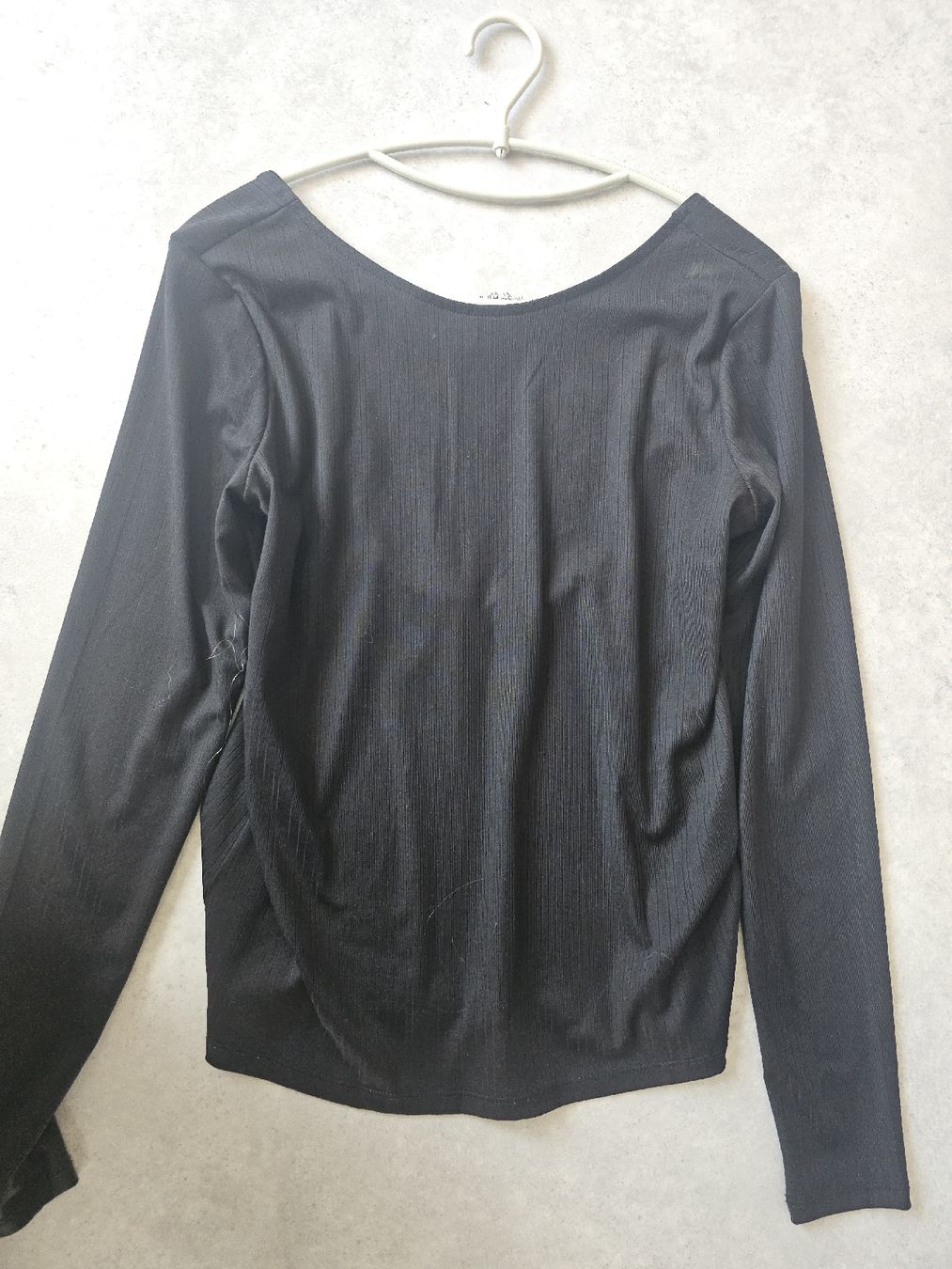 H&M Top: Pull noir manches longues, dentelle automne🍂 – Usato da Sornetan venduto da T.a333 3