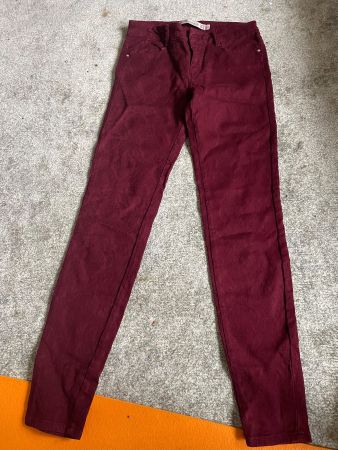 Zara Damenhose, bordeauxrot, Skinny Fit, Grösse 36 Top!