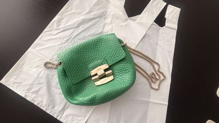Umhängetasche Furla Leder grün mit Kettenriemen gebraucht