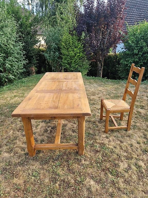 Set de table et chaises: Table en bois massif – D'occasion à bure par subarualan 1