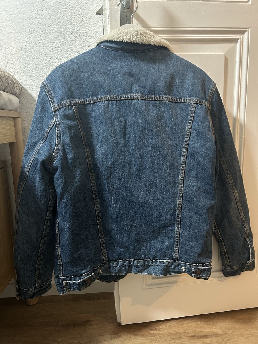Levi's Jacken: Levis Jeansjacke mit Fell – Gebraucht aus Wald ZH von kar_6blt 1