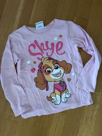 schönes Langarmshirt Gr. 122/128