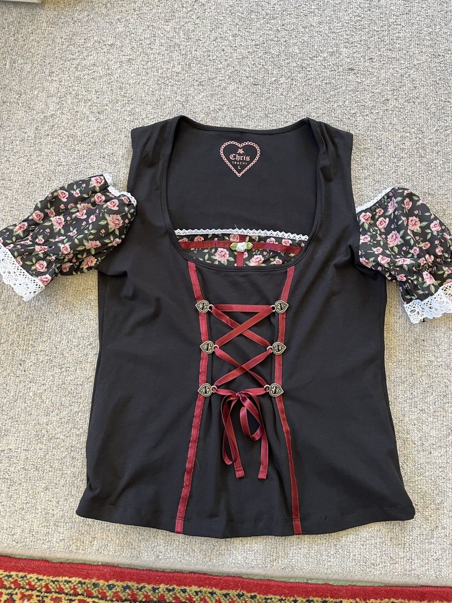 Blusen: Dirndlbluse Grösse L floral schwarz – Neu (gemäss Beschreibung) aus Mosnang von KurtHe