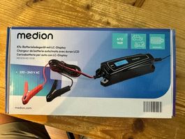 Batterieladegerät mit 6/12V Medion neu