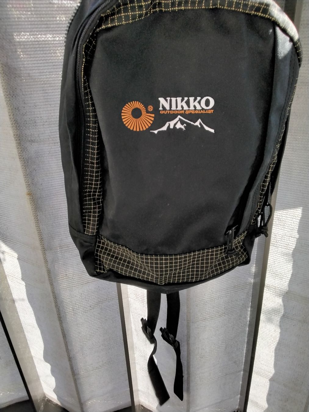 Zaini: KLEINER RUCKSACK SCHWARZ – Usato da Biel/Bienne venduto da dasi3