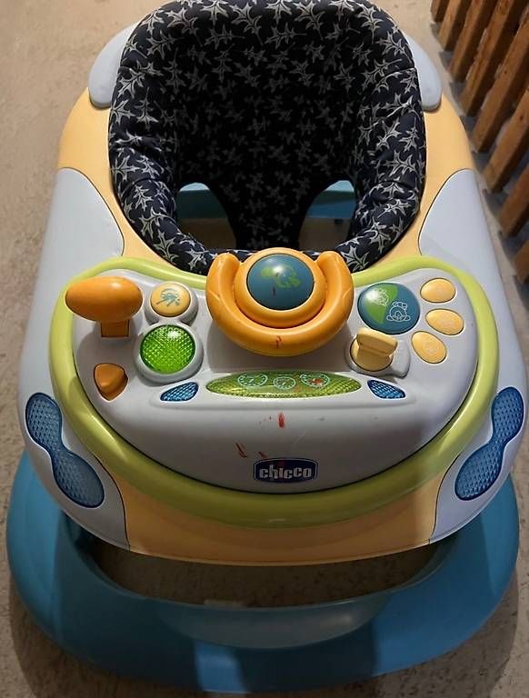 Chicco Veicoli per bambini: Lauflernwagen von Chicco – Usato da Niederhasli venduto da sev_d7hq