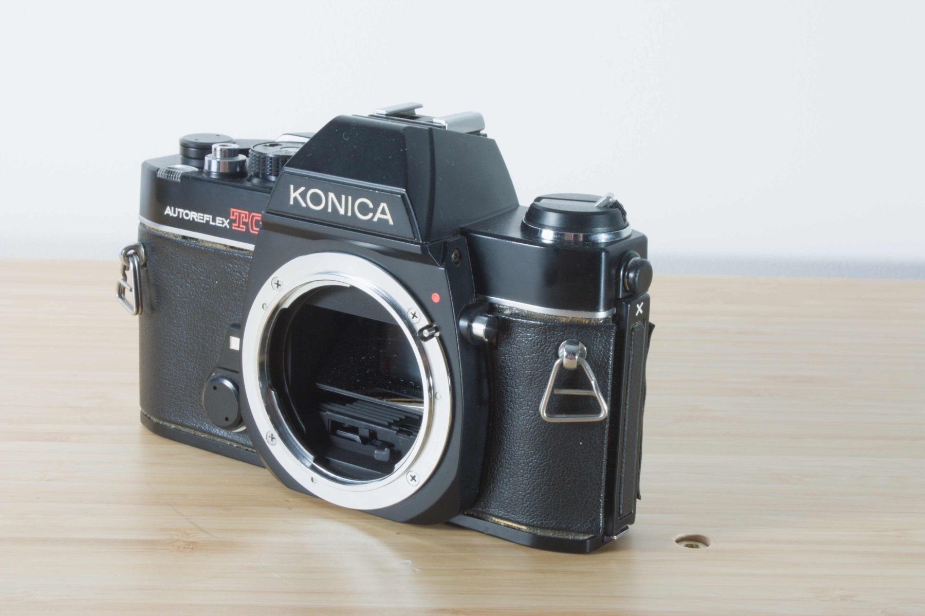Konica Fotocamera: Konica Autoreflex TC · 35mm Spiegelreflexkamera – Usato da Zürich venduto da thelittleerik 1